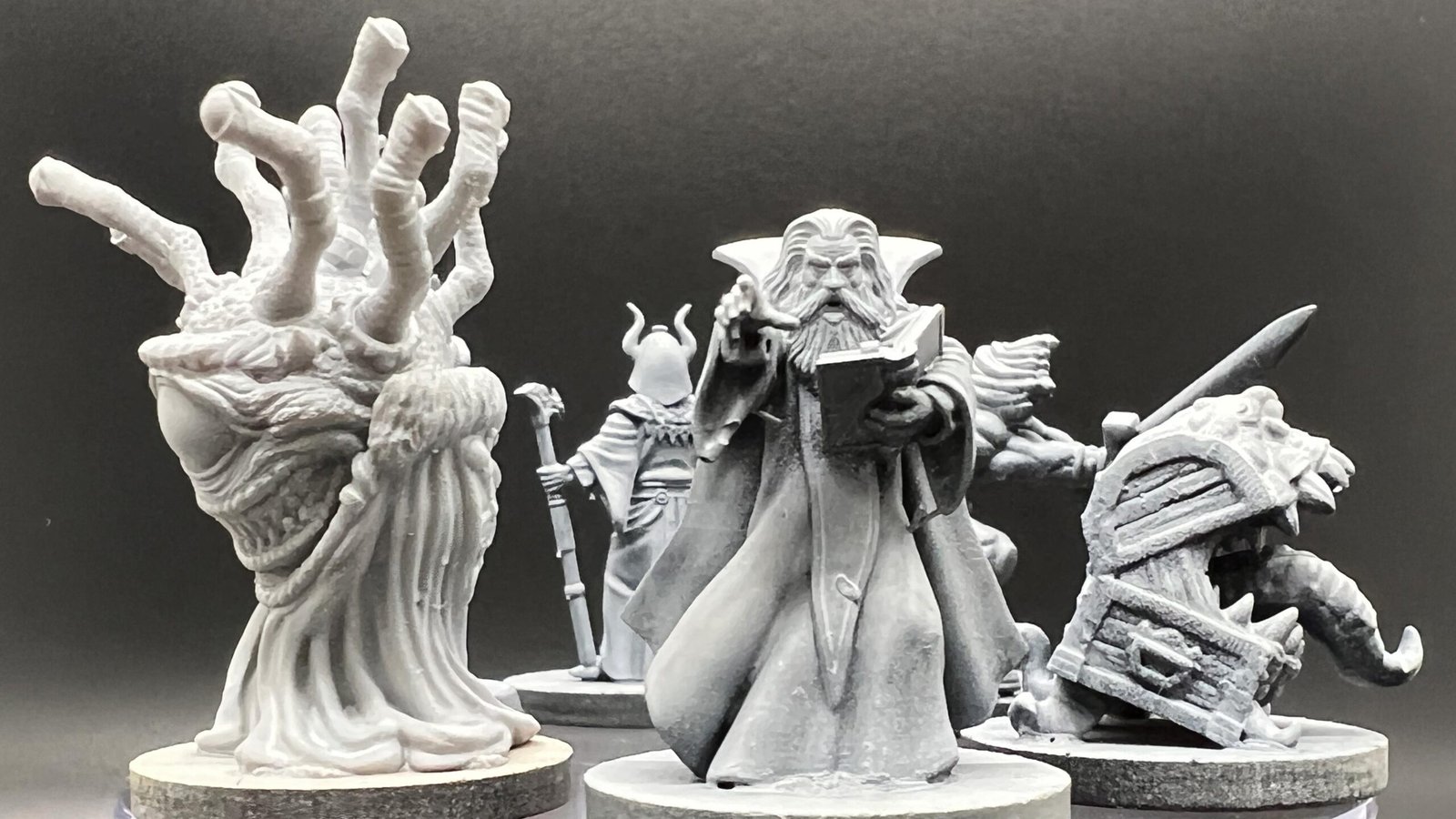 How To Prime D&D And Warhammer Miniatures How To Prime D&D And Warhammer Miniatures